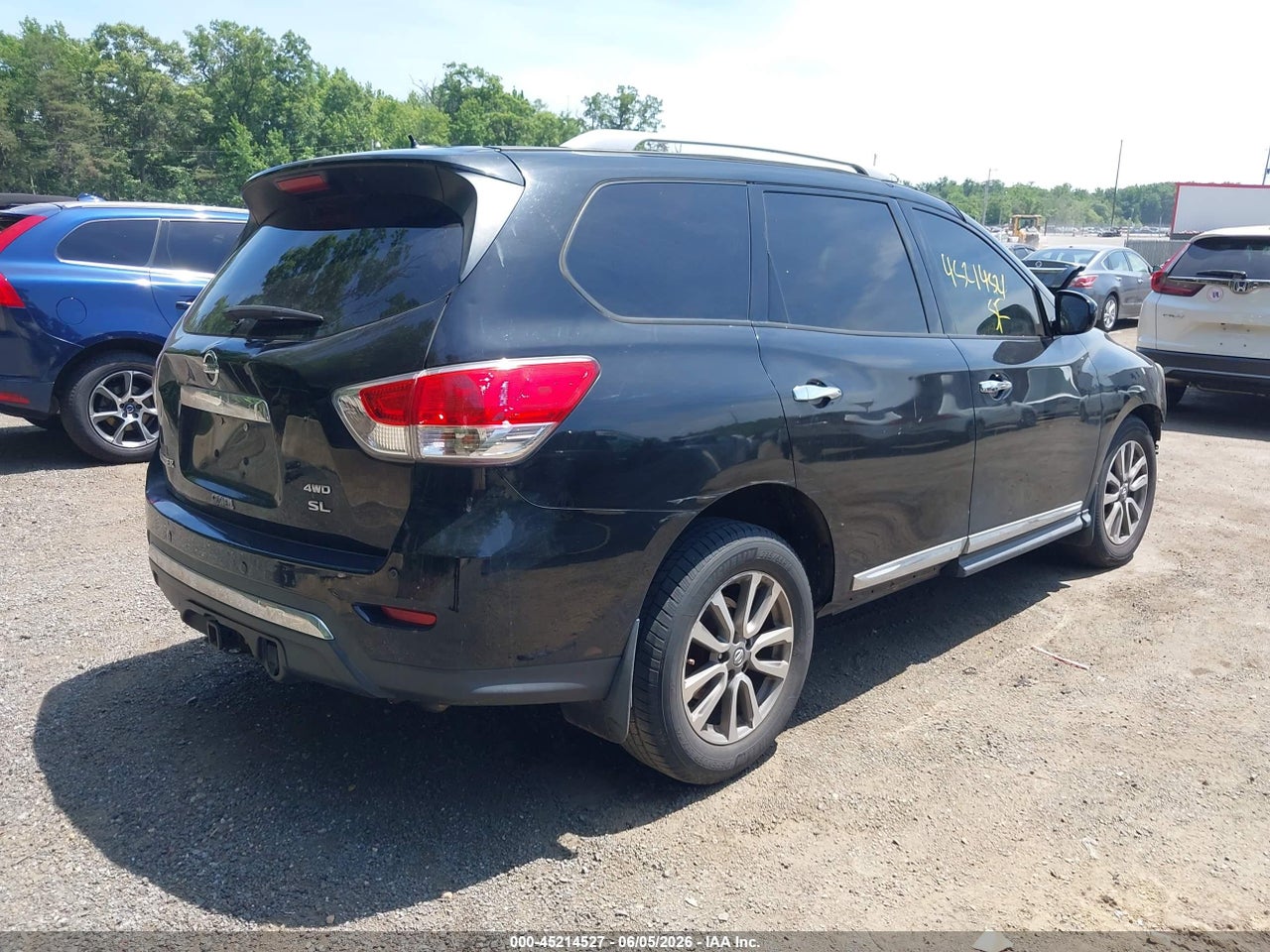 2014 NISSAN PATHFINDER SL · 4/11