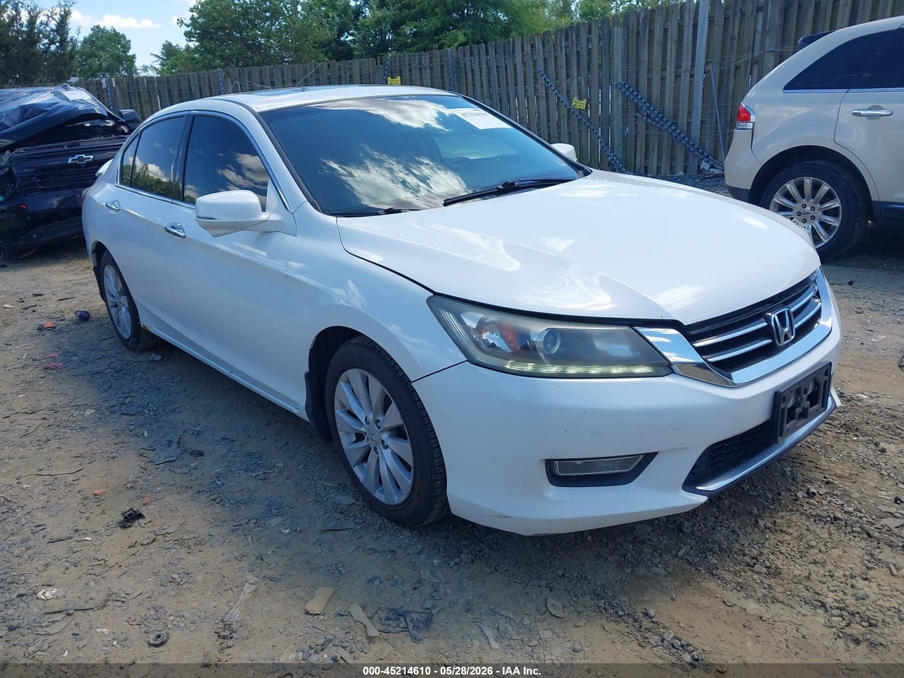 1HGCR3F84DA****** · 2013 HONDA ACCORD EX-L V-6