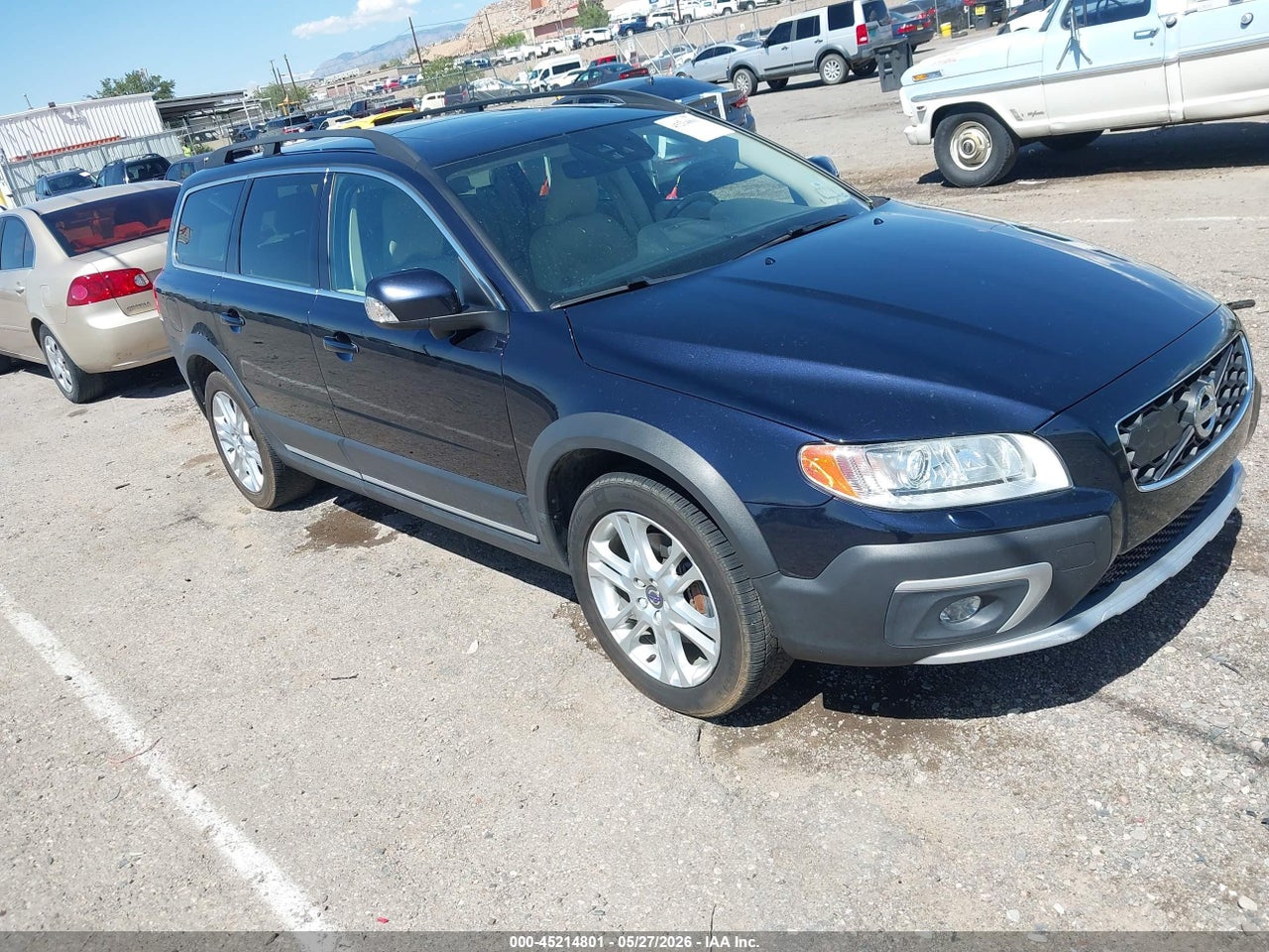 YV4612NM0G1****** · 2016 VOLVO XC70 T5 PLATINUM