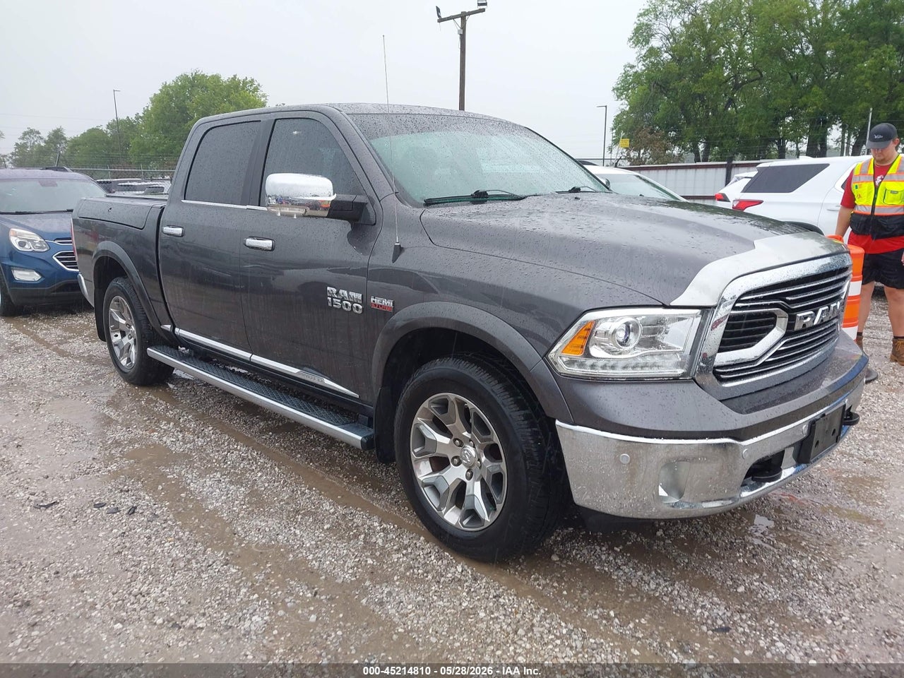 1C6RR7PT4HS****** · 2017 RAM 1500 LIMITED  4X4 5'7 BOX