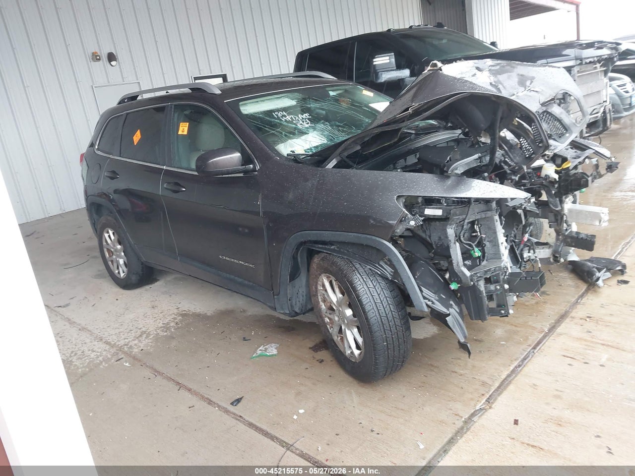 1C4PJLCB5FW****** · 2015 JEEP CHEROKEE LATITUDE