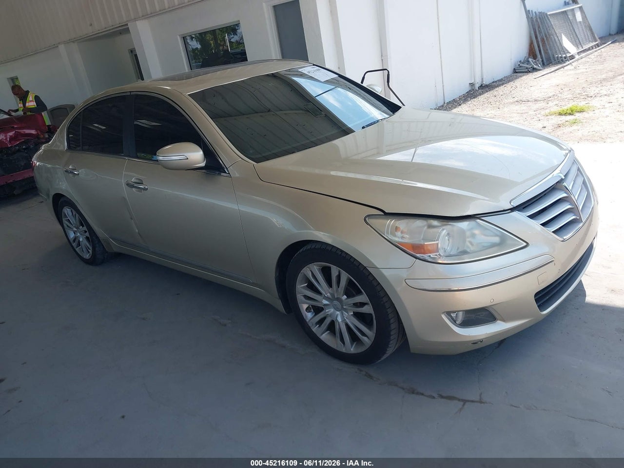 KMHGC46F99U****** · 2009 HYUNDAI GENESIS 4.6
