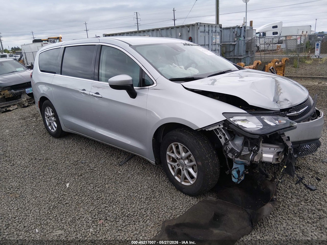 2C4RC1CG2PR****** · 2023 CHRYSLER VOYAGER LX