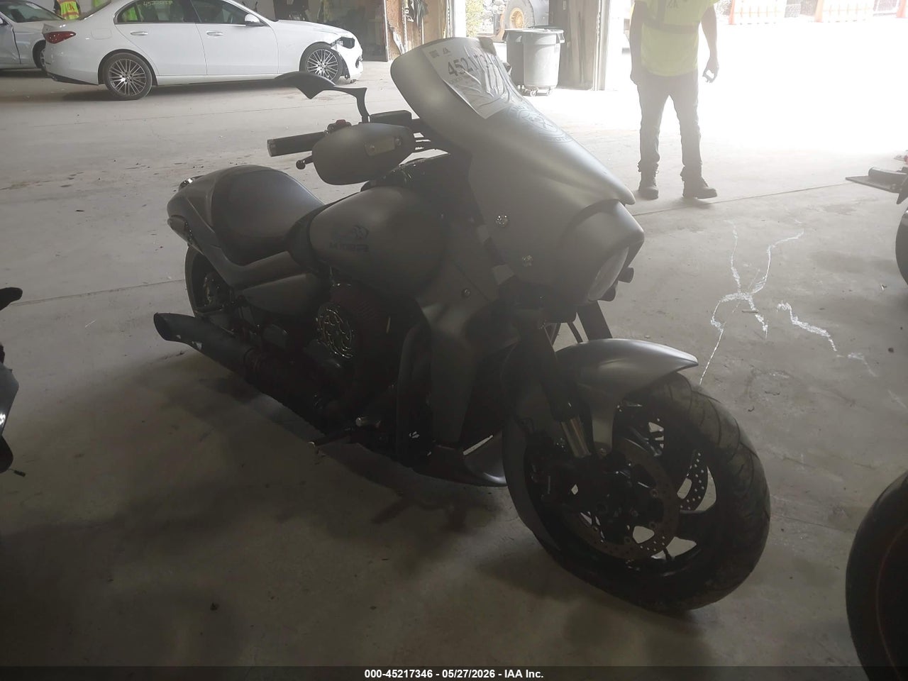 JS1VY53A7H2****** · 2017 SUZUKI VZR1800