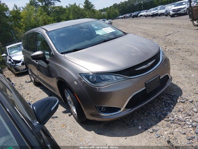 2017 CHRYSLER PACIFICA TOURING PLUS