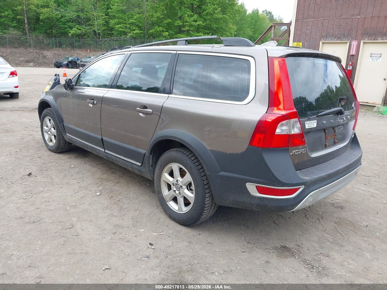 2010 VOLVO XC70 3.2 · 3/11