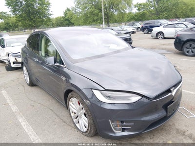 5YJXCBE45GF****** · 2016 TESLA MODEL X 75D/P100D/P90D
