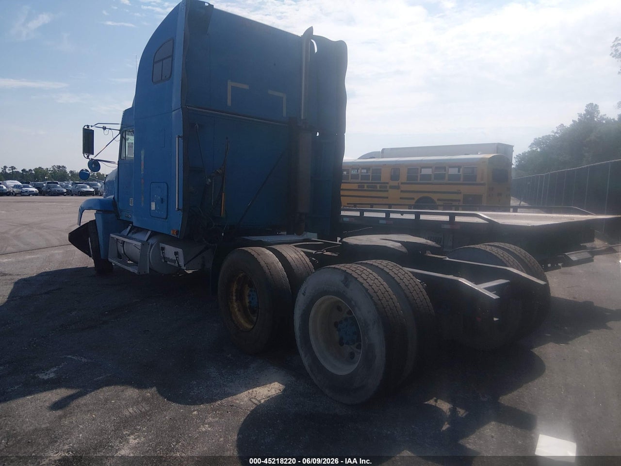 1997 FREIGHTLINER CONVENTIONAL FLD120 · 3/4