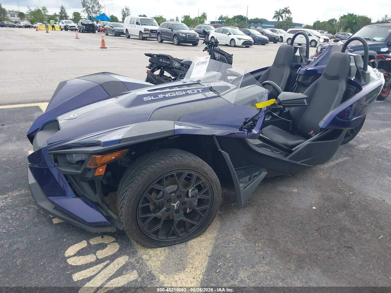 2024 POLARIS SLINGSHOT · 2/11