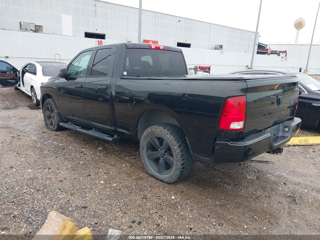 2017 RAM 1500 EXPRESS  4X4 6'4 BOX · 3/11