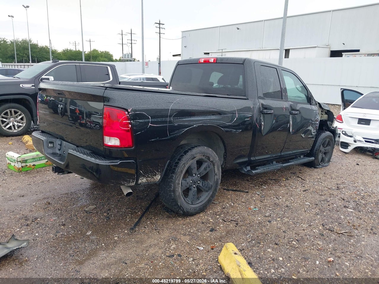 2017 RAM 1500 EXPRESS  4X4 6'4 BOX · 4/11