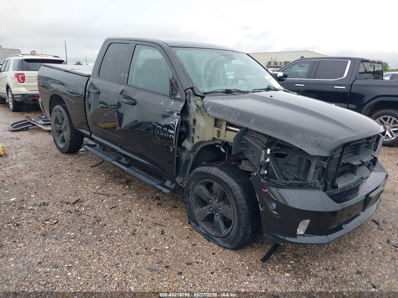 1C6RR7FG3HS****** · 2017 RAM 1500 EXPRESS  4X4 6'4 BOX