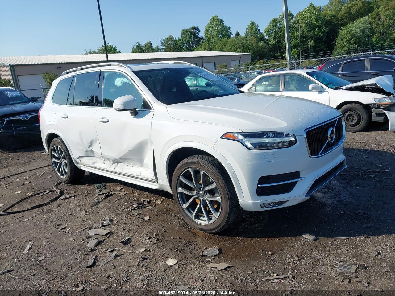 YV4102CK6J1****** · 2018 VOLVO XC90 T5 MOMENTUM