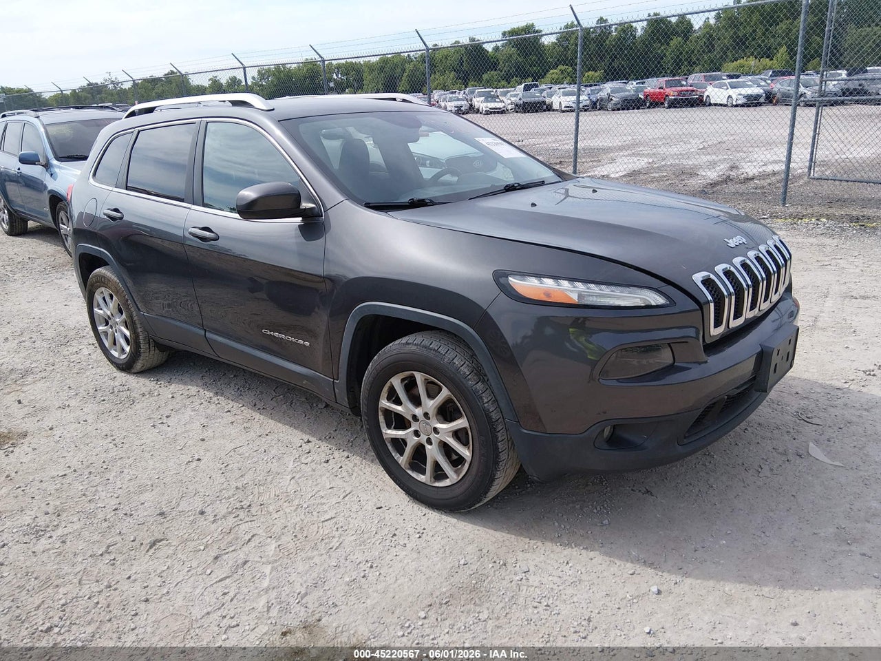 1C4PJMCB3FW****** · 2015 JEEP CHEROKEE LATITUDE