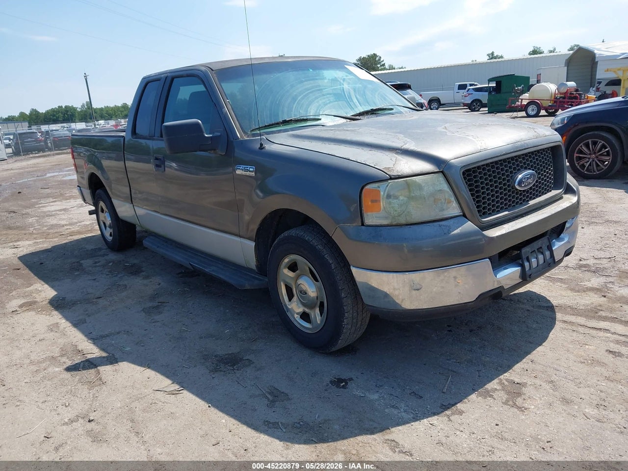 1FTPX12555N****** · 2005 FORD F-150 LARIAT/XL/XLT