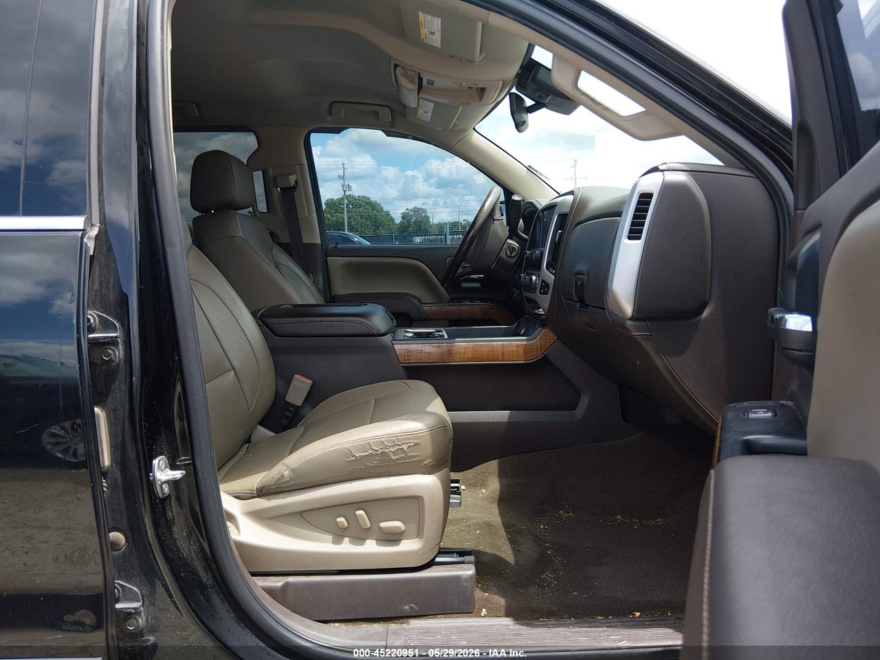 2017 GMC SIERRA 1500 SLT · 5/11