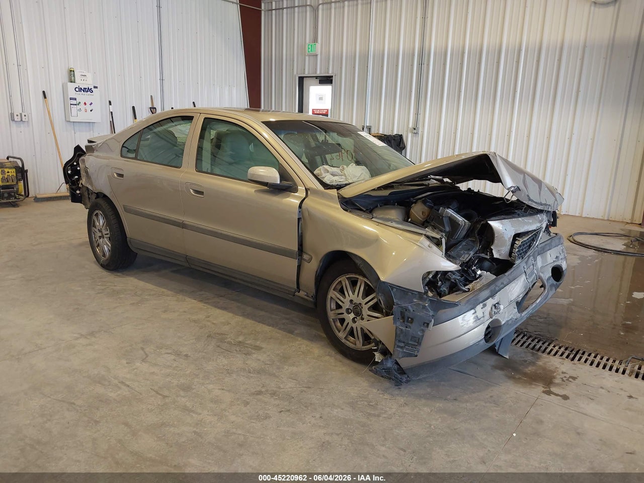 YV1RS64A942****** · 2004 VOLVO S60 2.4