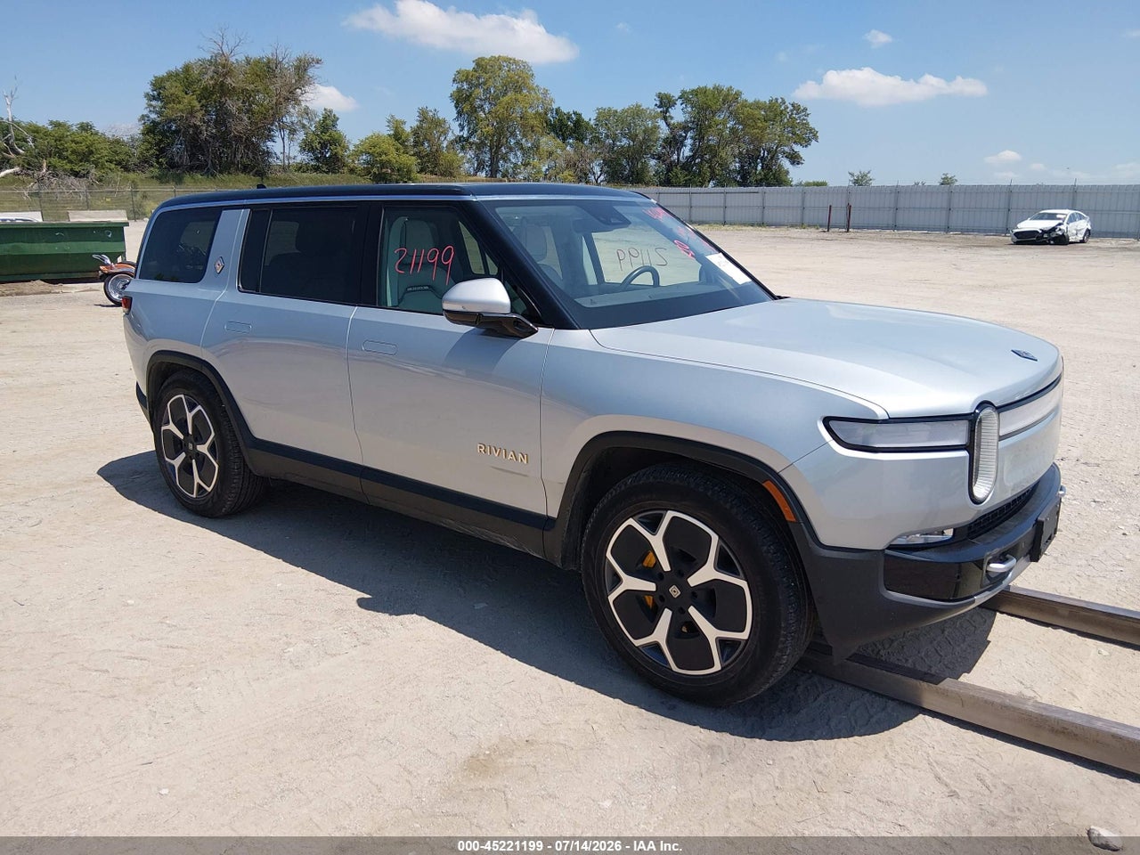 7PDSGABA5RN****** · 2024 RIVIAN R1S ADVENTURE QUAD MOTOR LARGE PACK