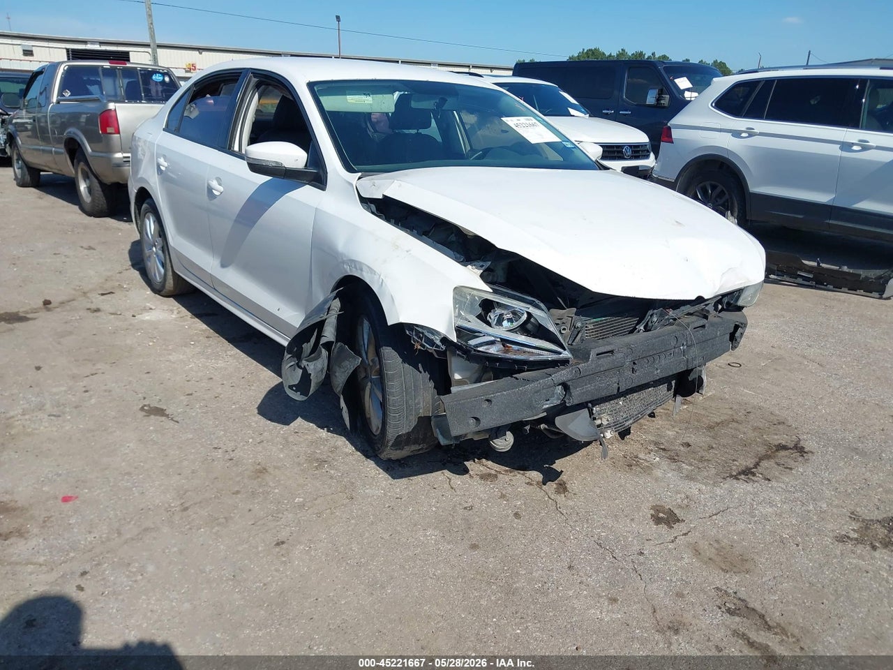 3VWDZ7AJ0BM****** · 2011 VOLKSWAGEN JETTA 2.5L SE