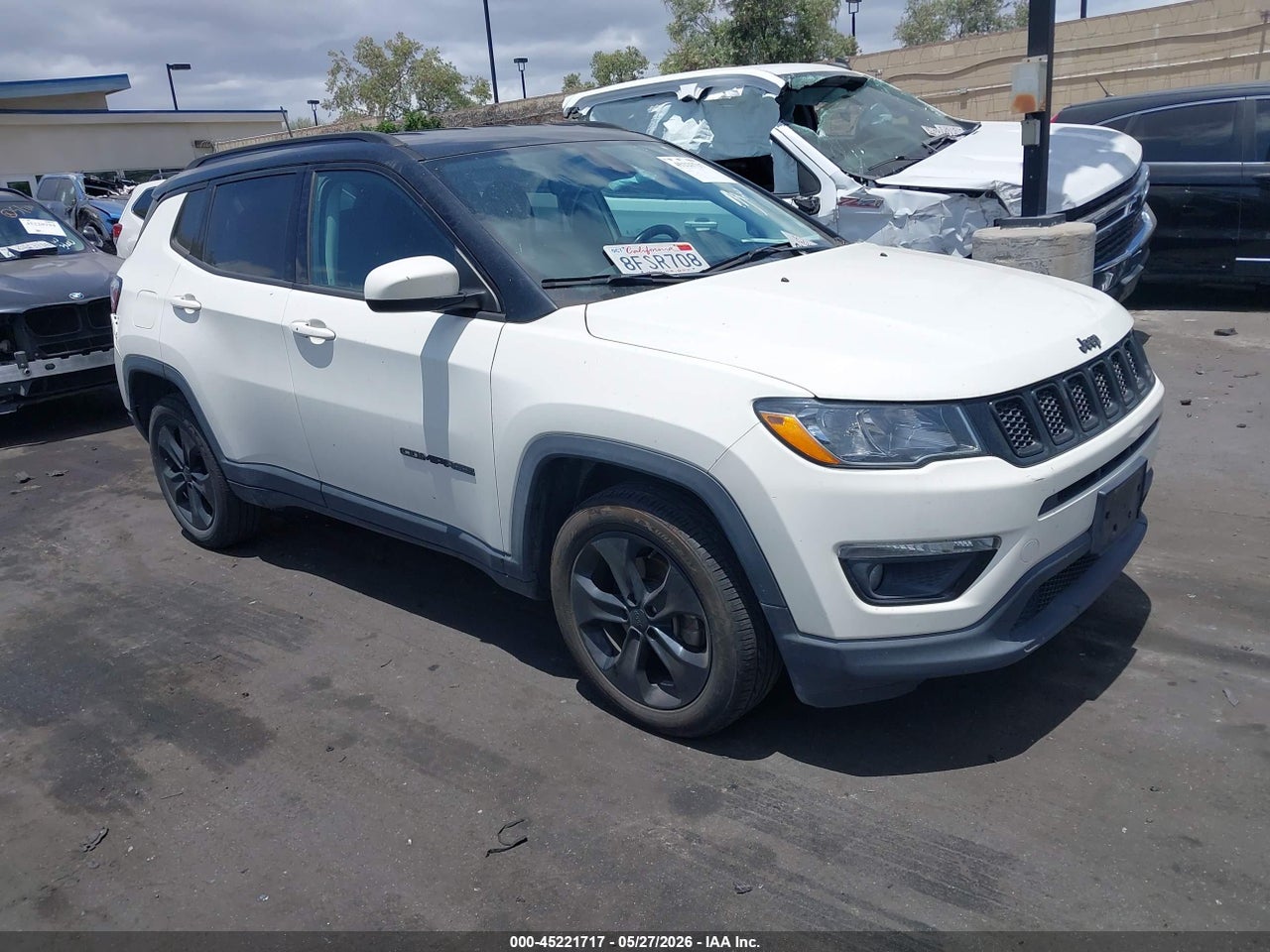 3C4NJCBB6JT****** · 2018 JEEP COMPASS ALTITUDE FWD