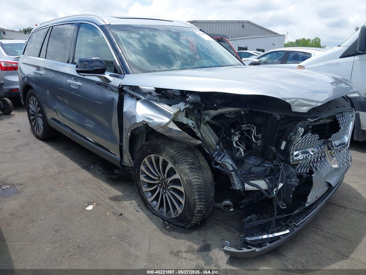 5LM5J7XC0LG****** · 2020 LINCOLN AVIATOR RESERVE