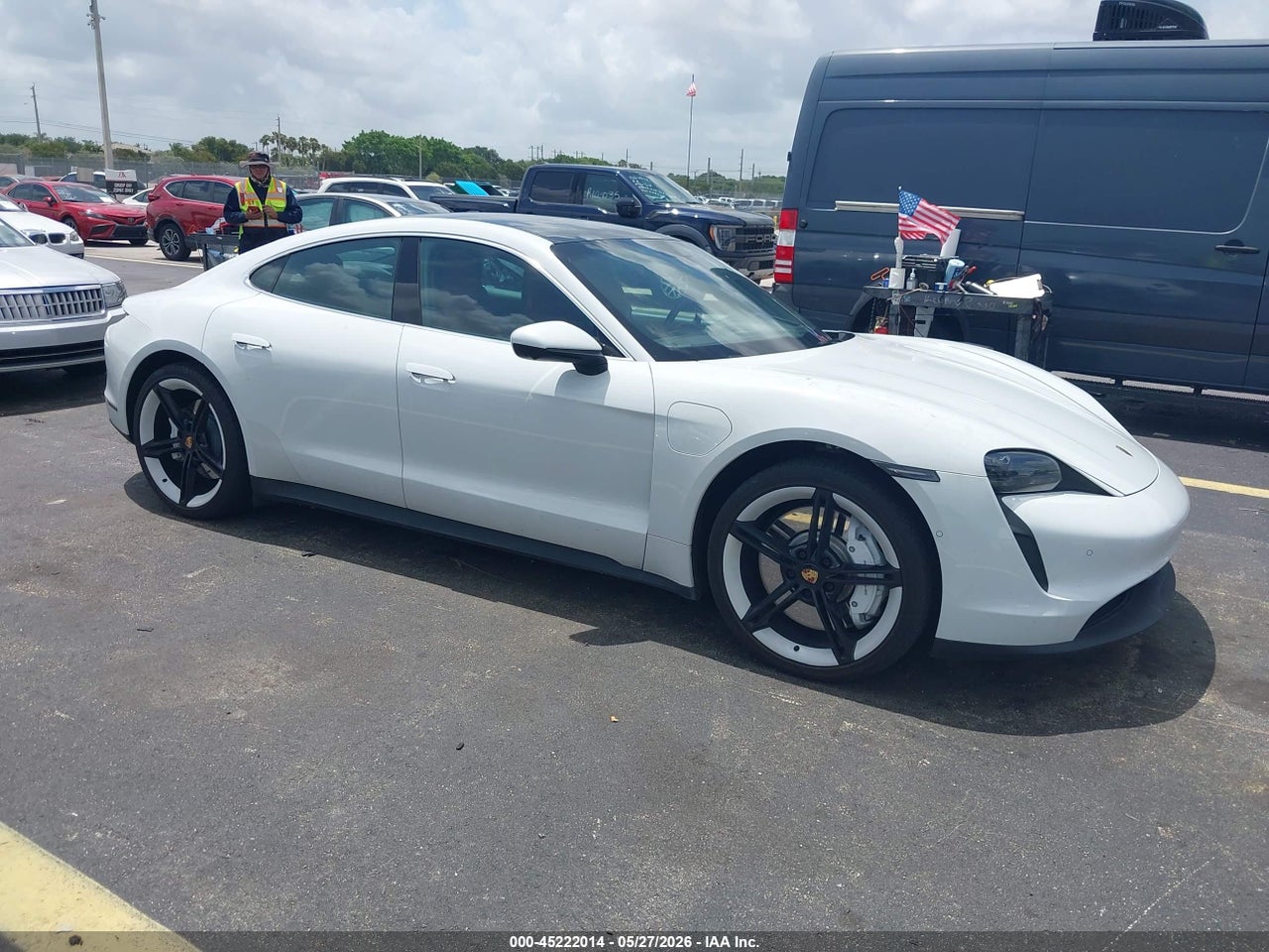 WP0AB2Y16NS****** · 2022 PORSCHE TAYCAN 4S