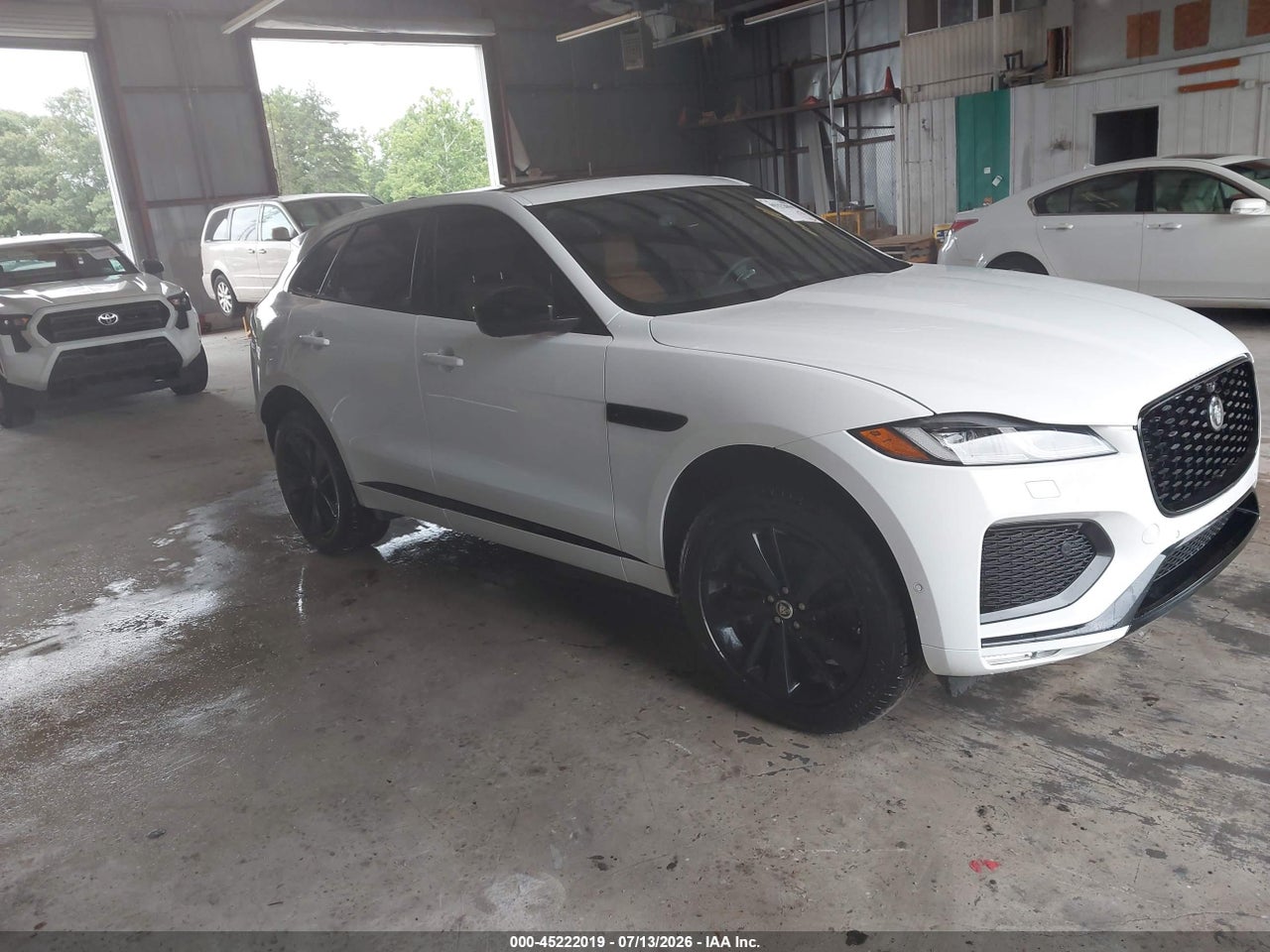 SADCT2EX2TA****** · 2026 JAGUAR F-PACE R-DYNAMIC S P250 AWD AUTOMATIC