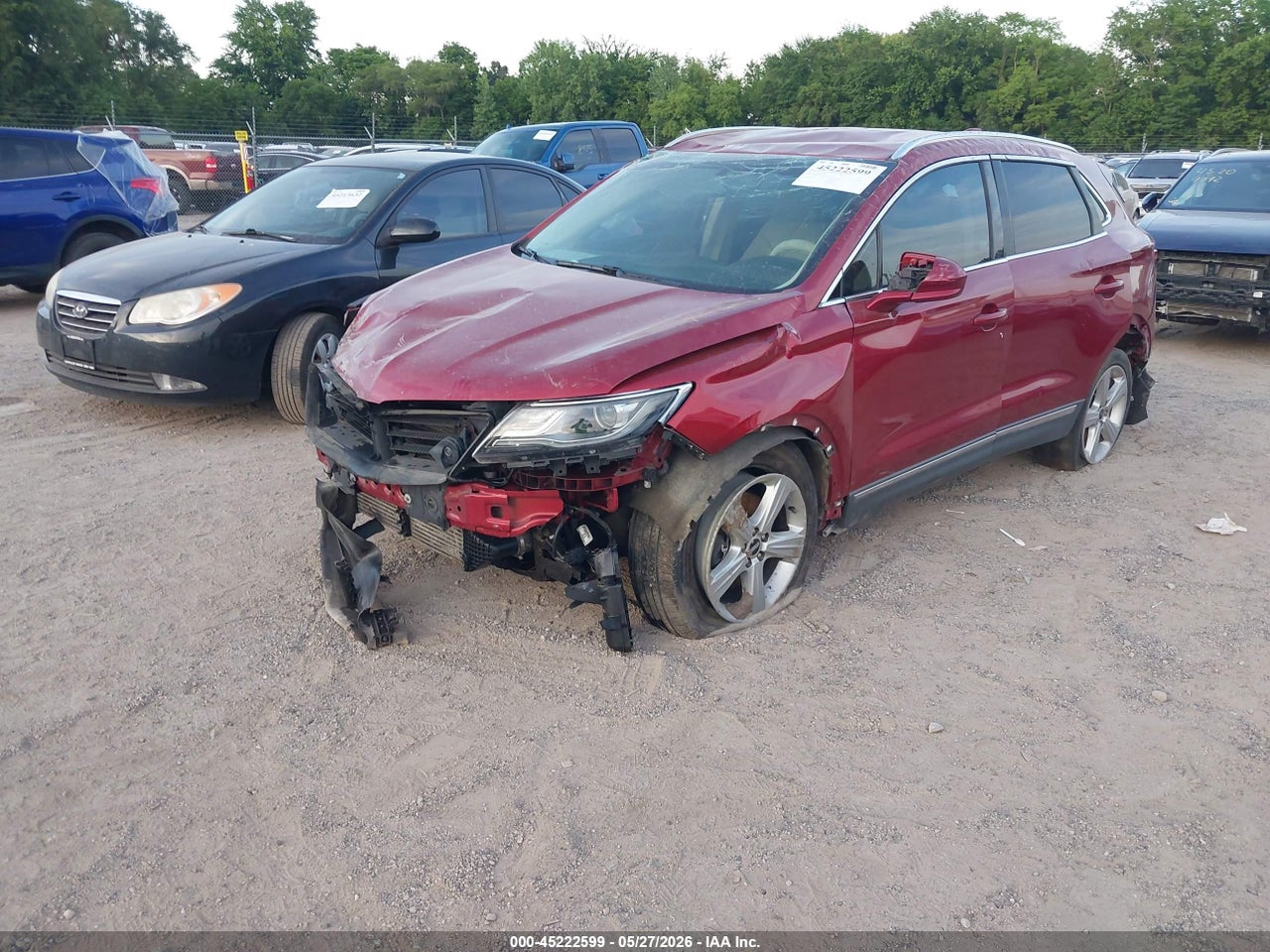 2017 LINCOLN MKC PREMIERE · 2/11