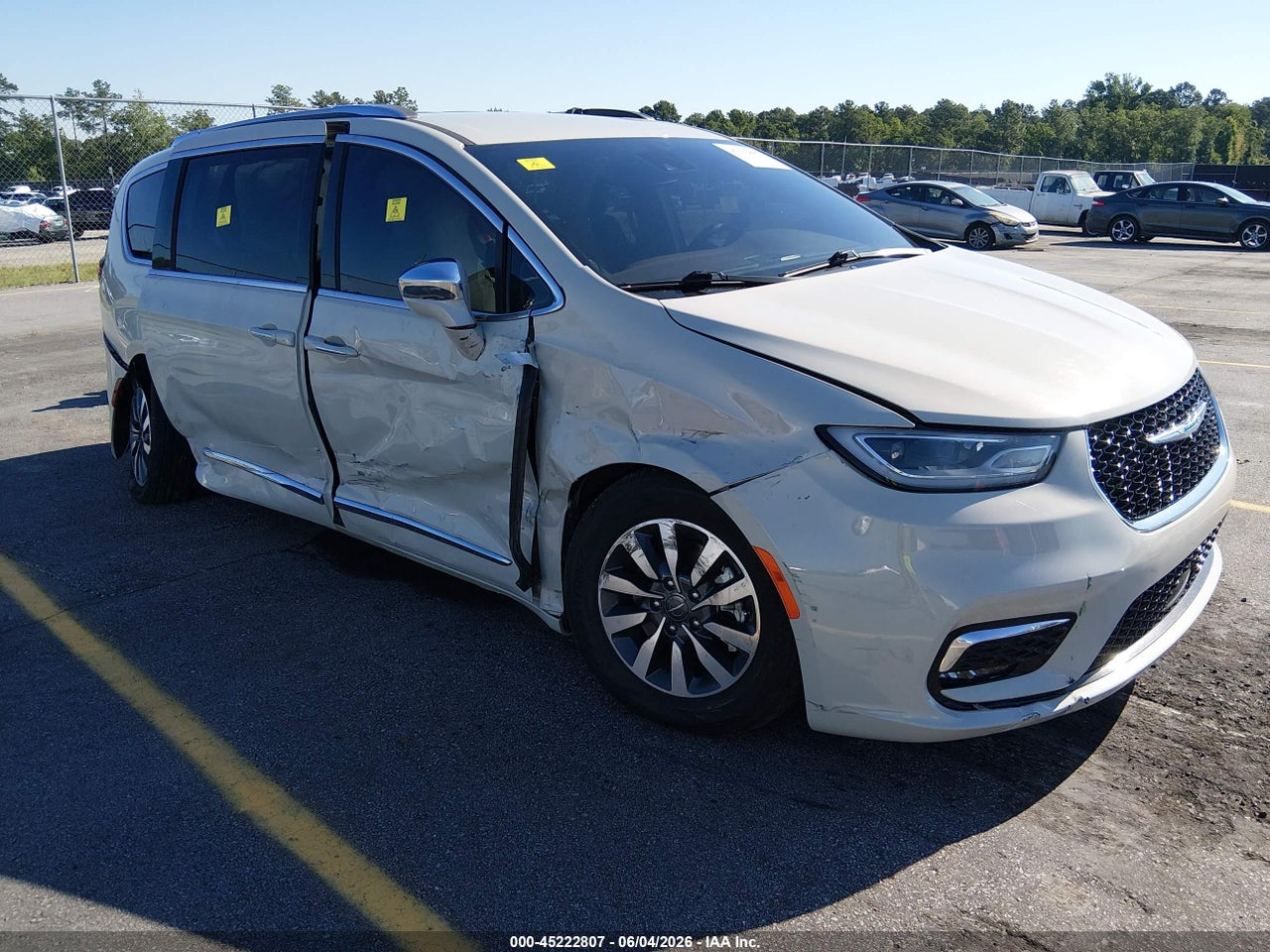 2C4RC1S74MR****** · 2021 CHRYSLER PACIFICA HYBRID LIMITED