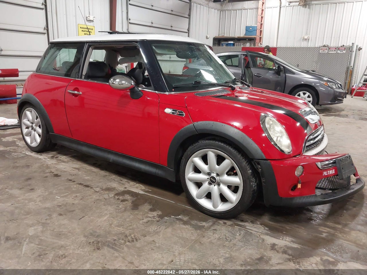 WMWRE33585T****** · 2005 MINI COOPER S