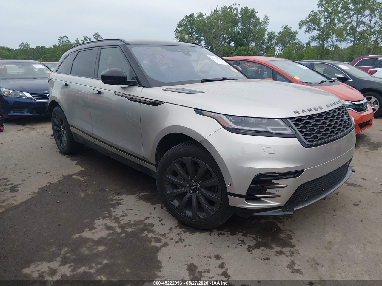 SALYL2EX1KA****** · 2019 LAND ROVER RANGE ROVER VELAR P250 R-DYNAMIC SE