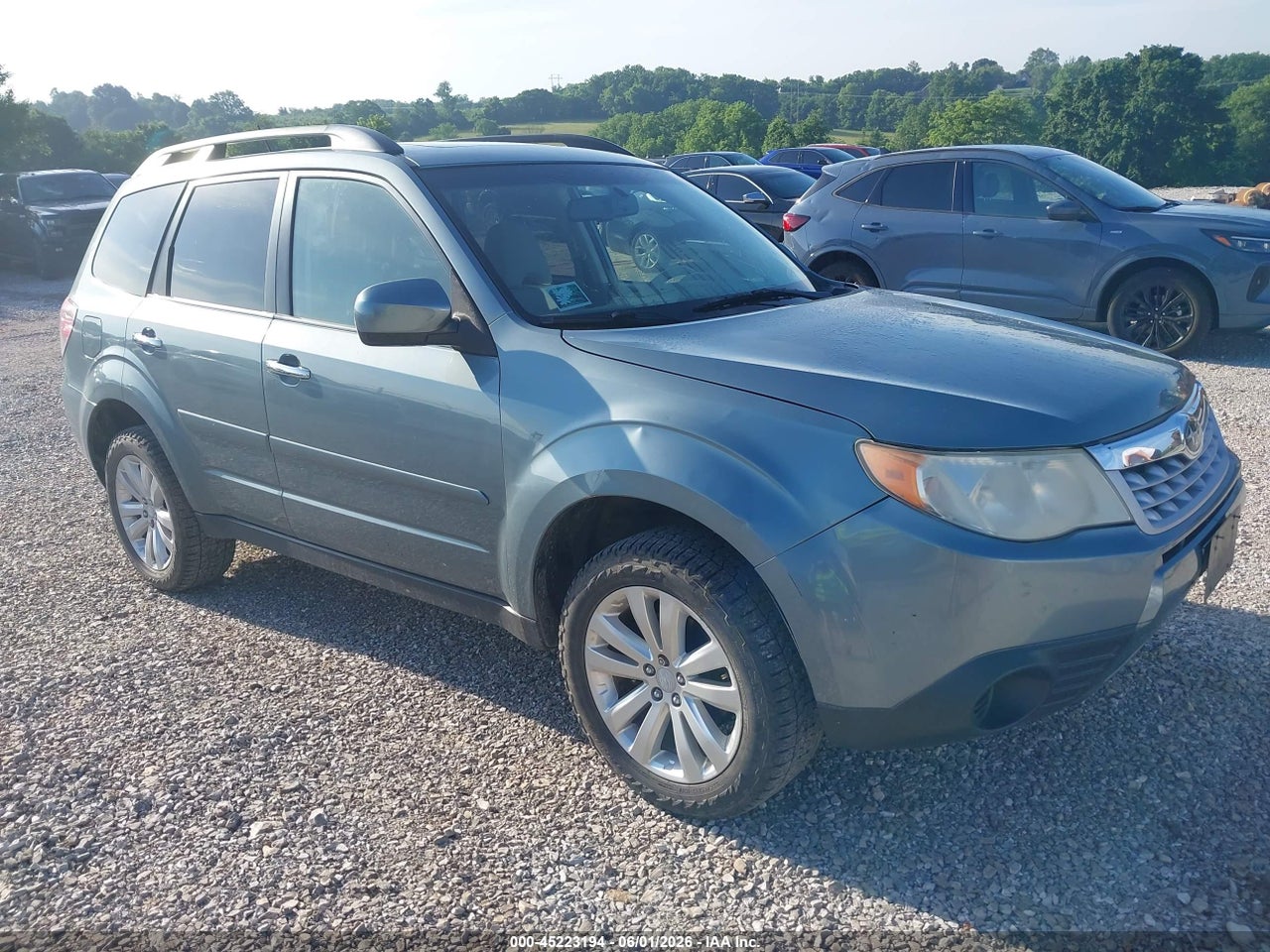 JF2SHBDC8CH****** · 2012 SUBARU FORESTER 2.5X PREMIUM