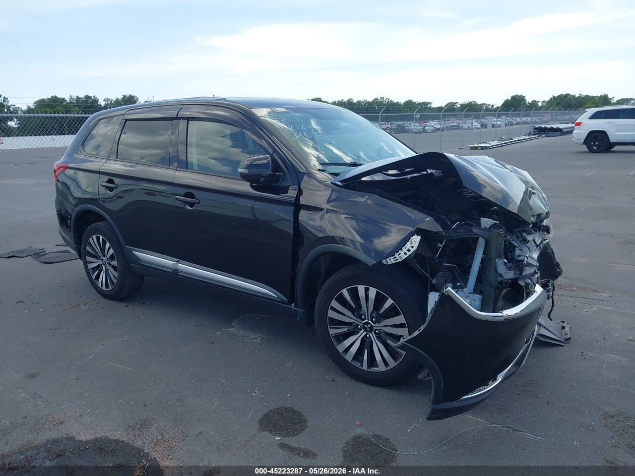 JA4AZ3A37KZ****** · 2019 MITSUBISHI OUTLANDER SE