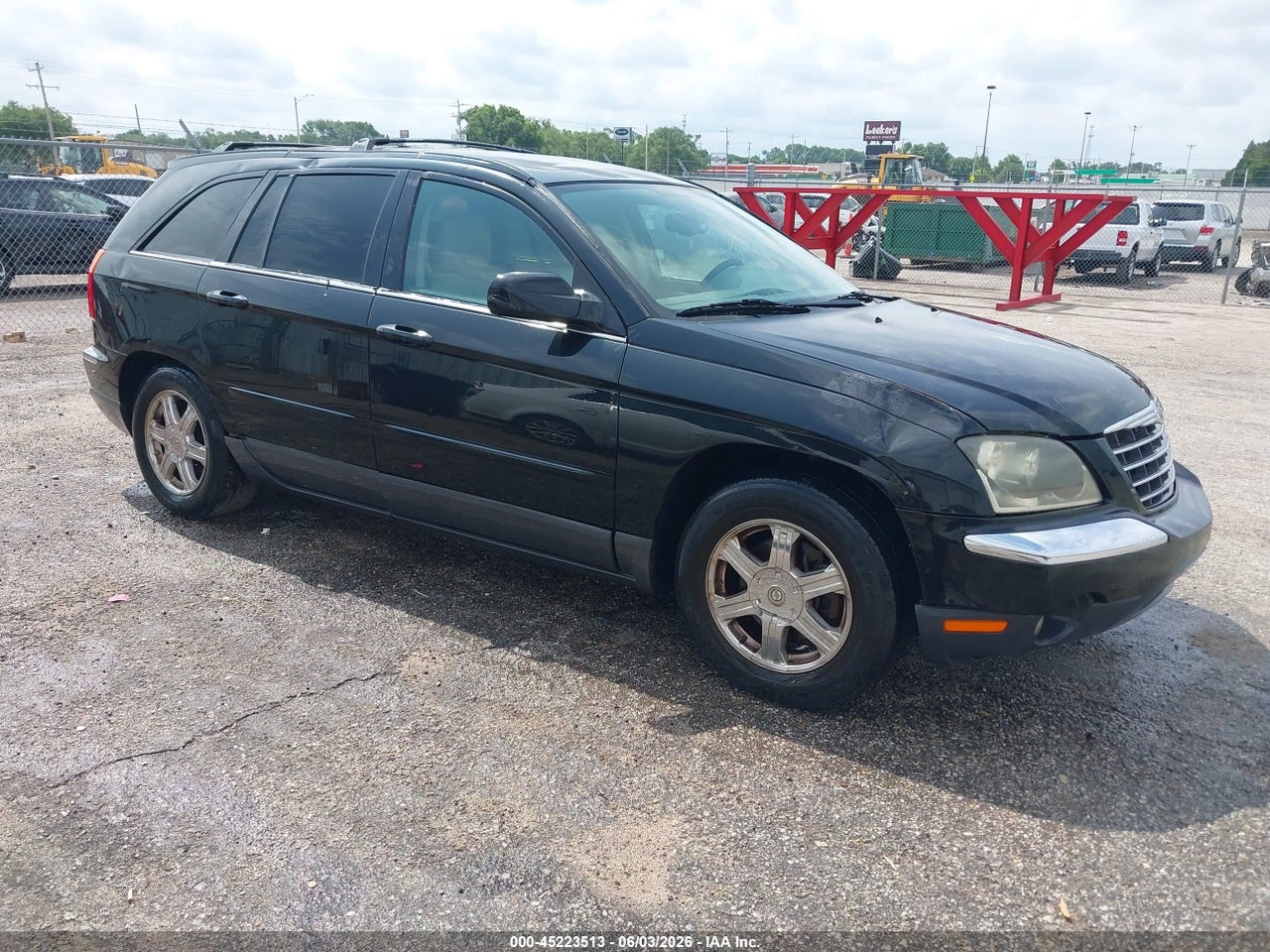 2C8GF684X4R****** · 2004 CHRYSLER PACIFICA