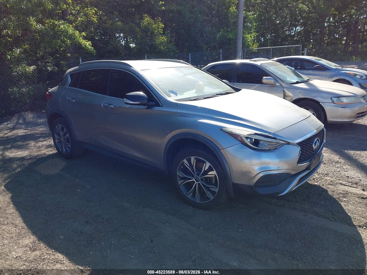SJKCH5CR0JA****** · 2018 INFINITI QX30 LUXURY