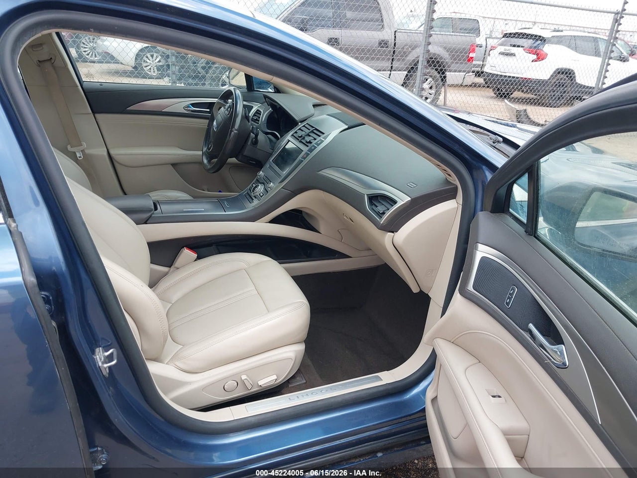 2019 LINCOLN MKZ STANDARD · 5/11
