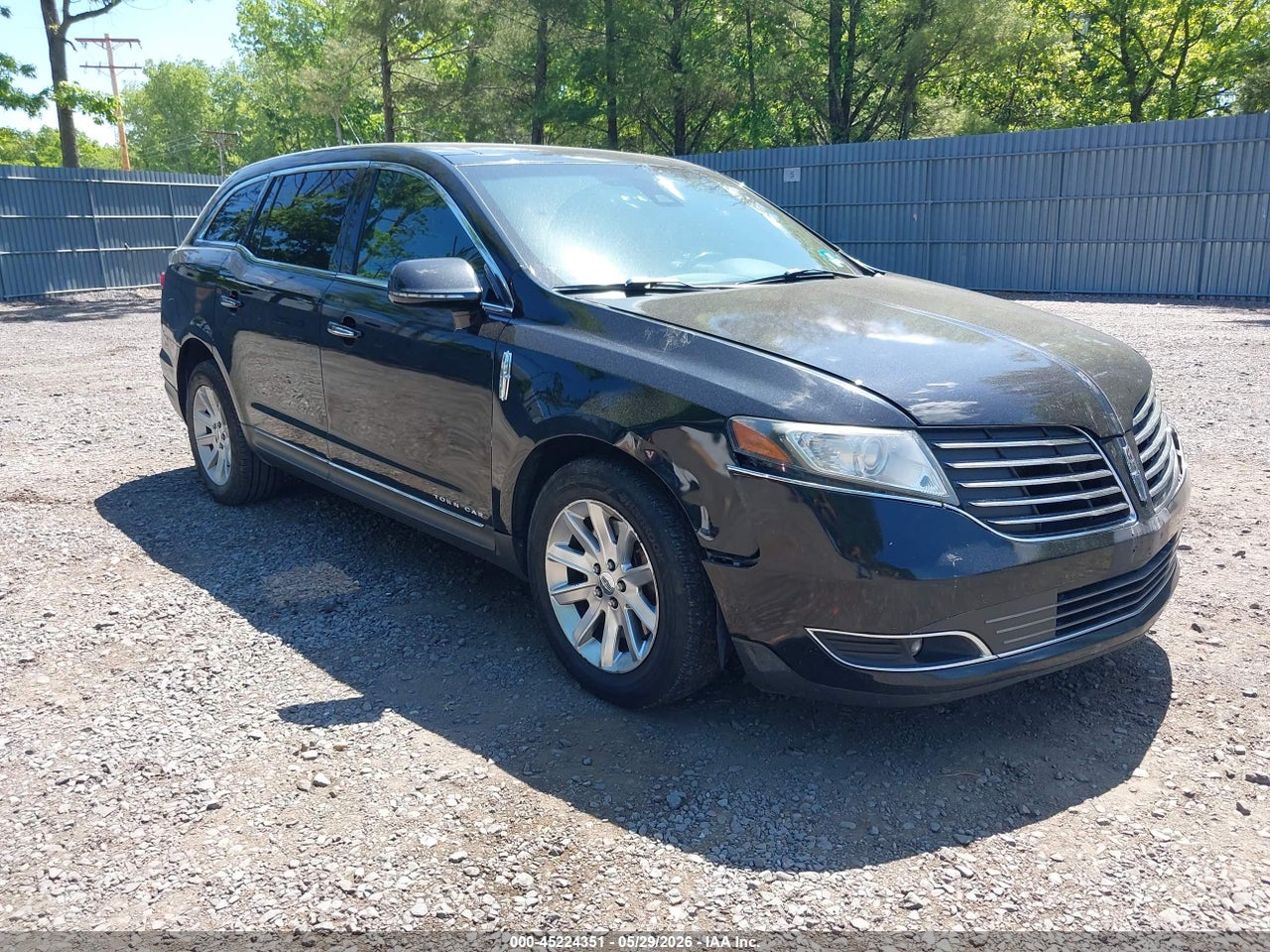 2LMHJ5NK3JB****** · 2018 LINCOLN MKT LIVERY