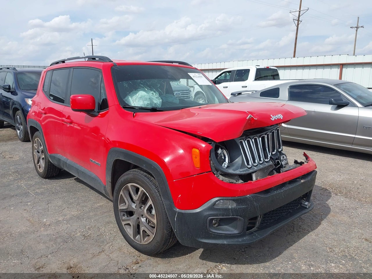 ZACCJABB2JP****** · 2018 JEEP RENEGADE LATITUDE FWD