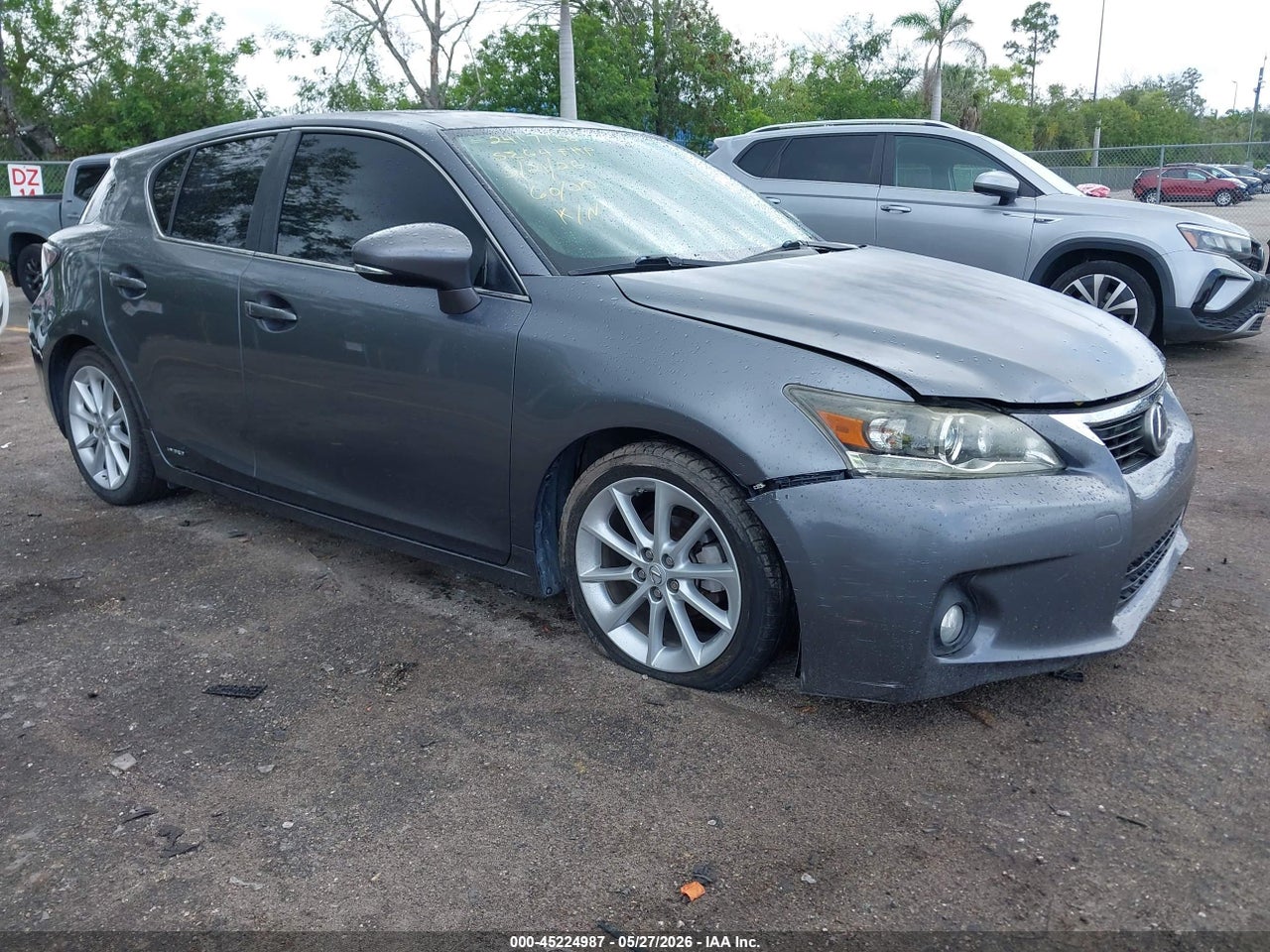 JTHKD5BH9D2****** · 2013 LEXUS CT 200H