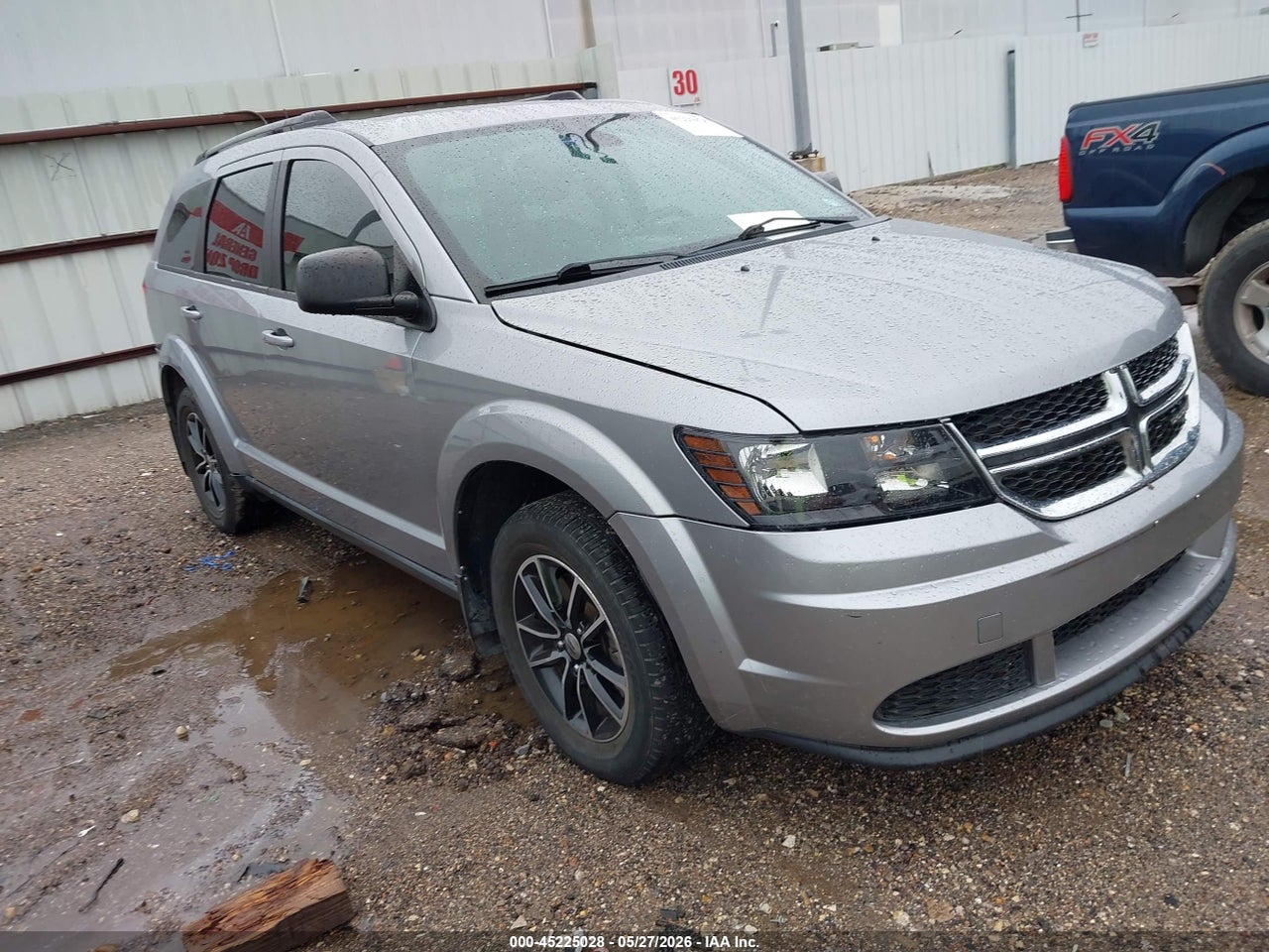 3C4PDCAB8JT****** · 2018 DODGE JOURNEY SE