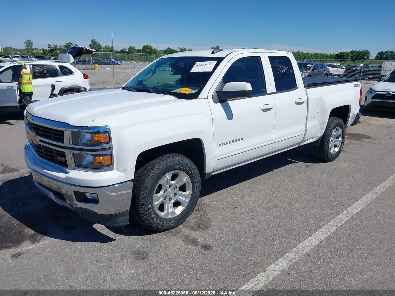 2015 CHEVROLET SILVERADO 1500 2LT · 2/11