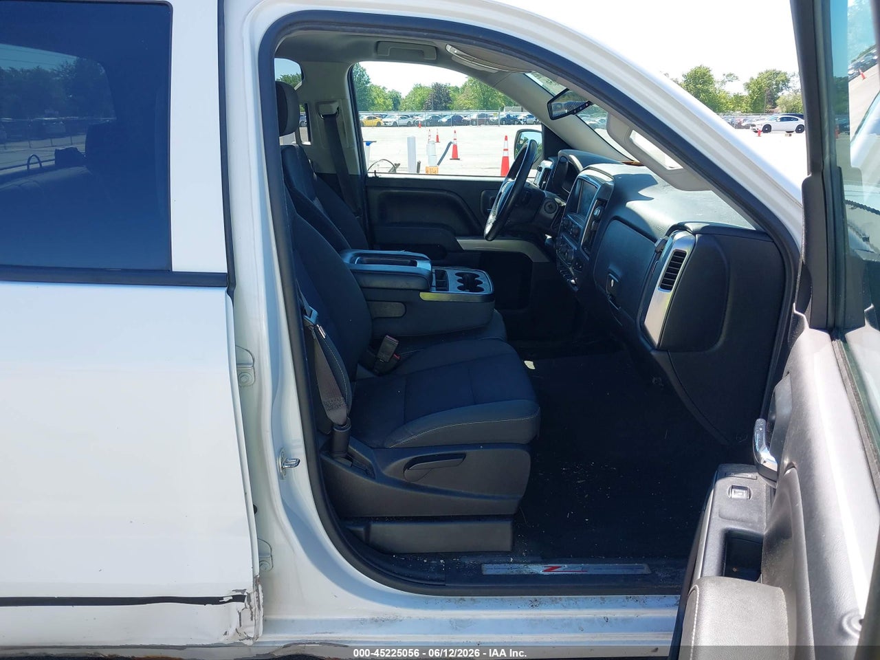 2015 CHEVROLET SILVERADO 1500 2LT · 5/11