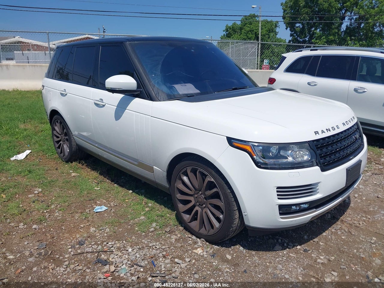 SALGV2FEXHA****** · 2017 LAND ROVER RANGE ROVER 5.0L V8 SUPERCHARGED AUTOBIOGRAPHY