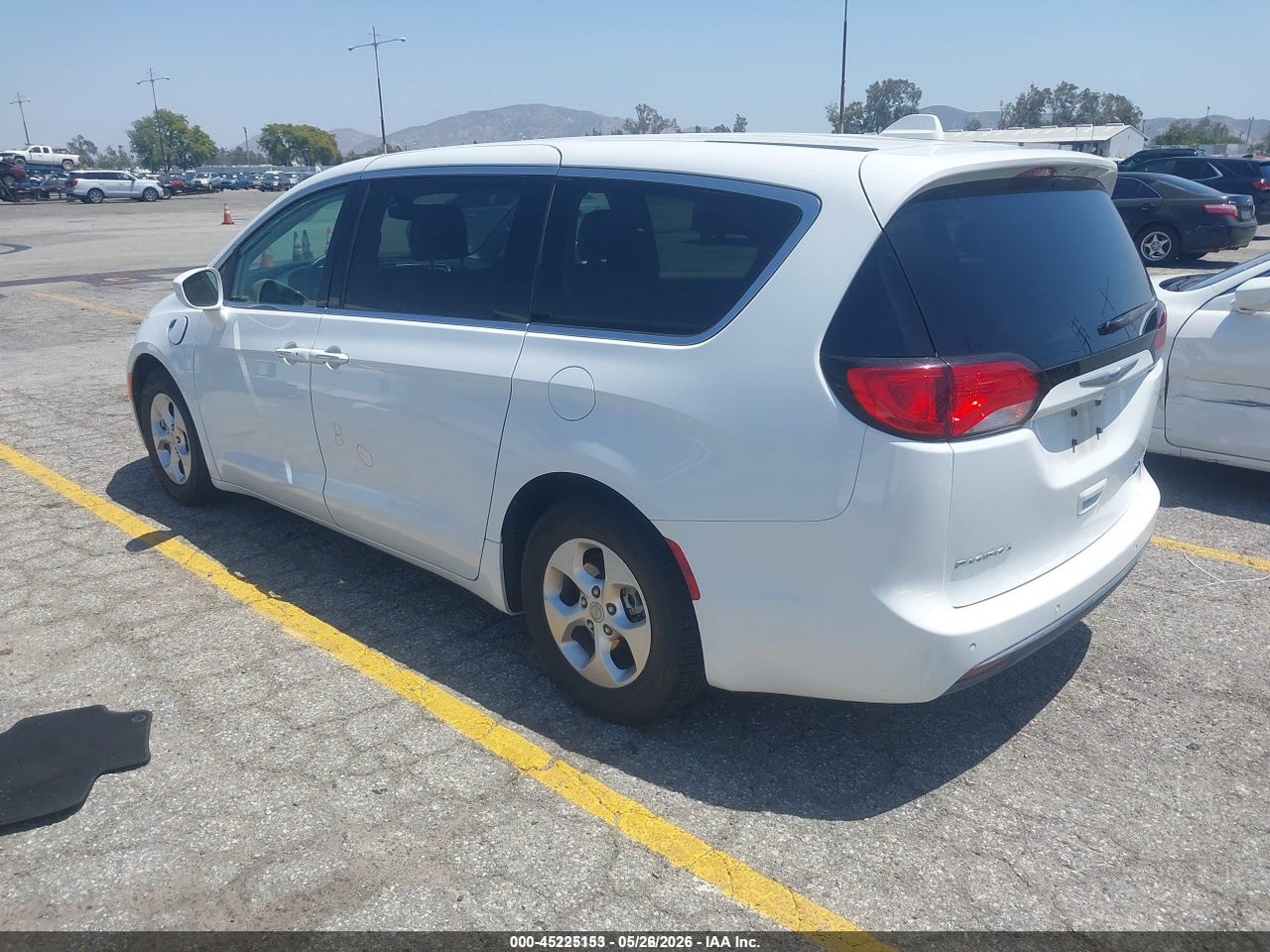 2018 CHRYSLER PACIFICA HYBRID TOURING PLUS · 3/11