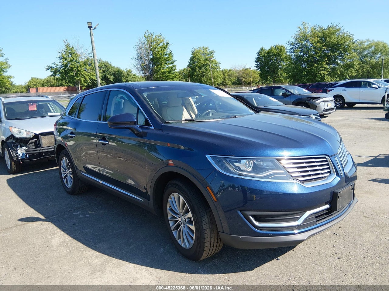 2LMPJ8KP0HB****** · 2017 LINCOLN MKX SELECT