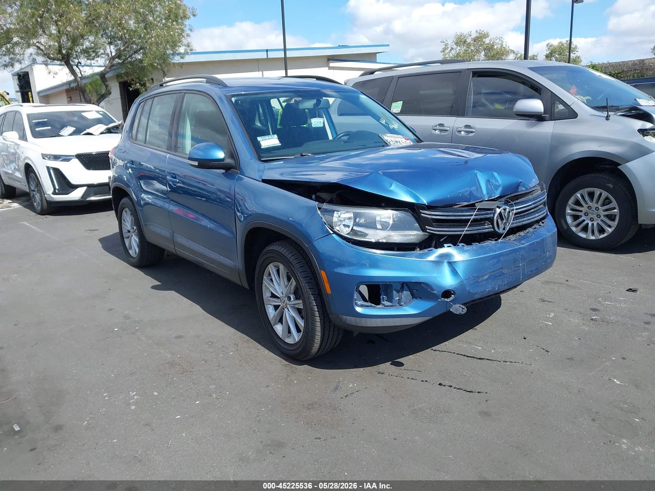 WVGAV7AX7HK****** · 2017 VOLKSWAGEN TIGUAN 2.0T/2.0T S