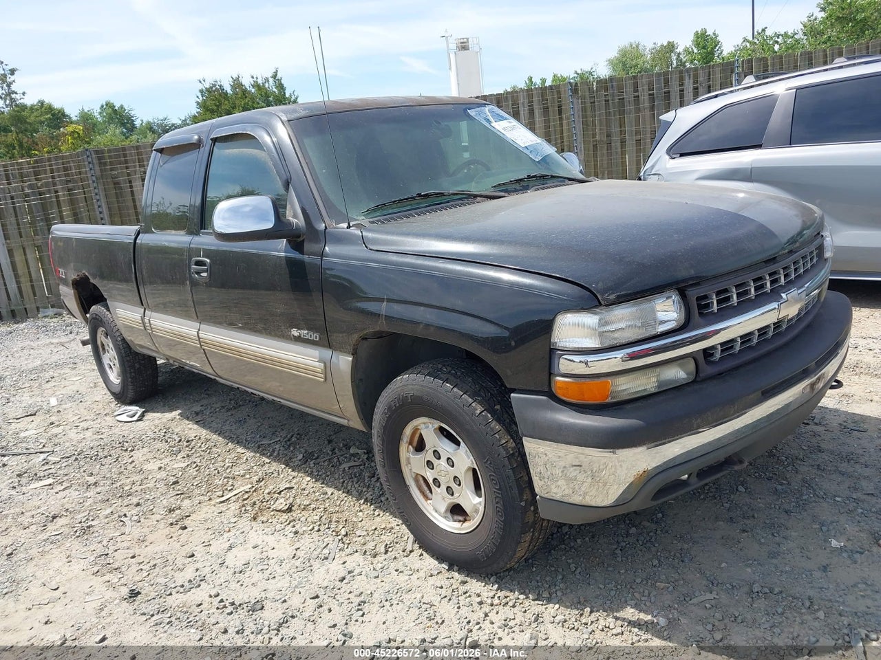 2GCEK19T621****** · 2002 CHEVROLET SILVERADO 1500 LS