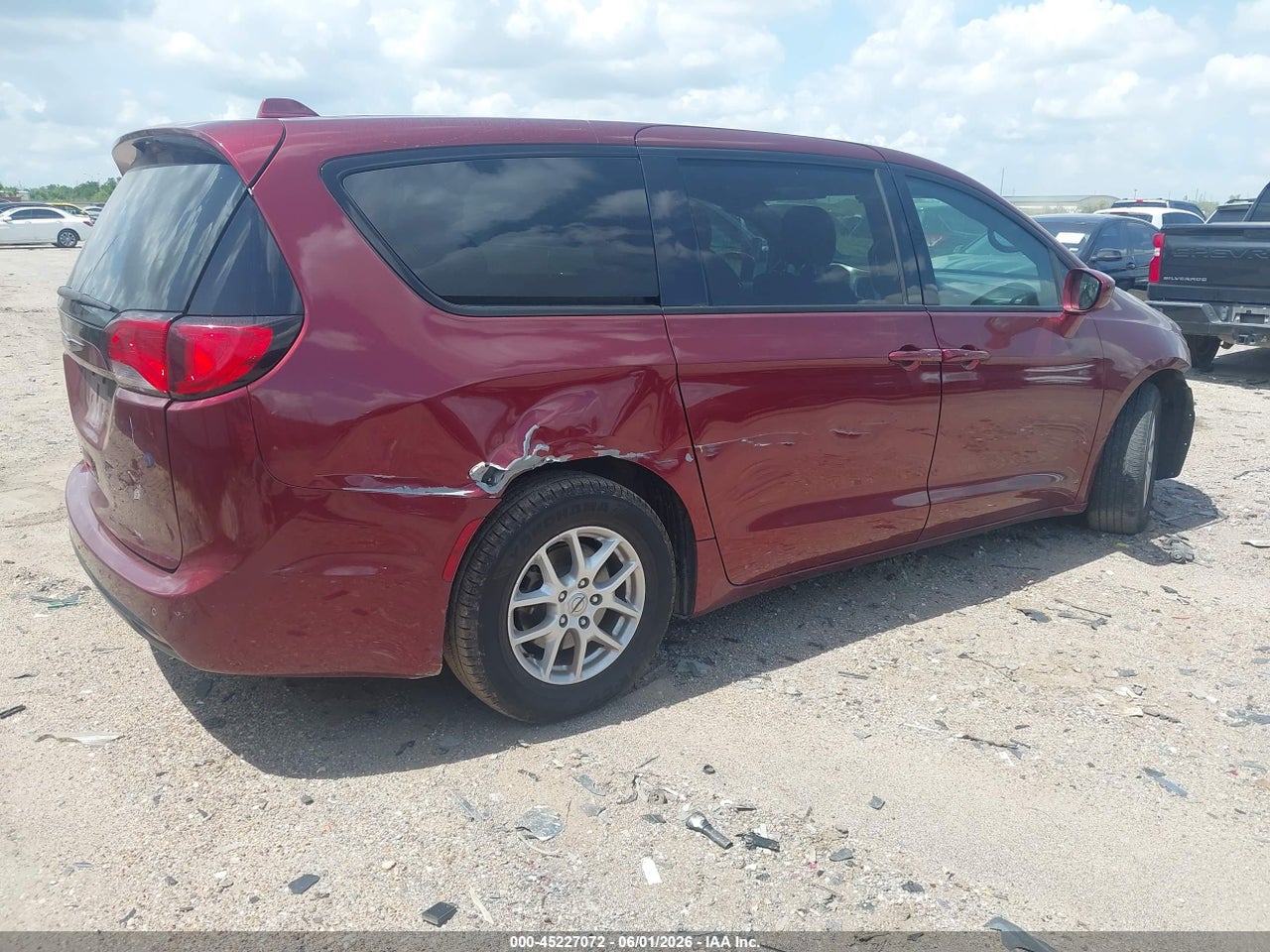 2018 CHRYSLER PACIFICA TOURING PLUS · 4/11