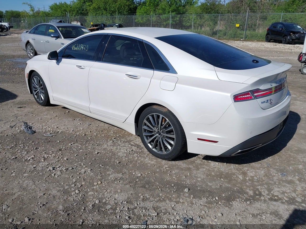 2019 LINCOLN MKZ STANDARD · 3/11