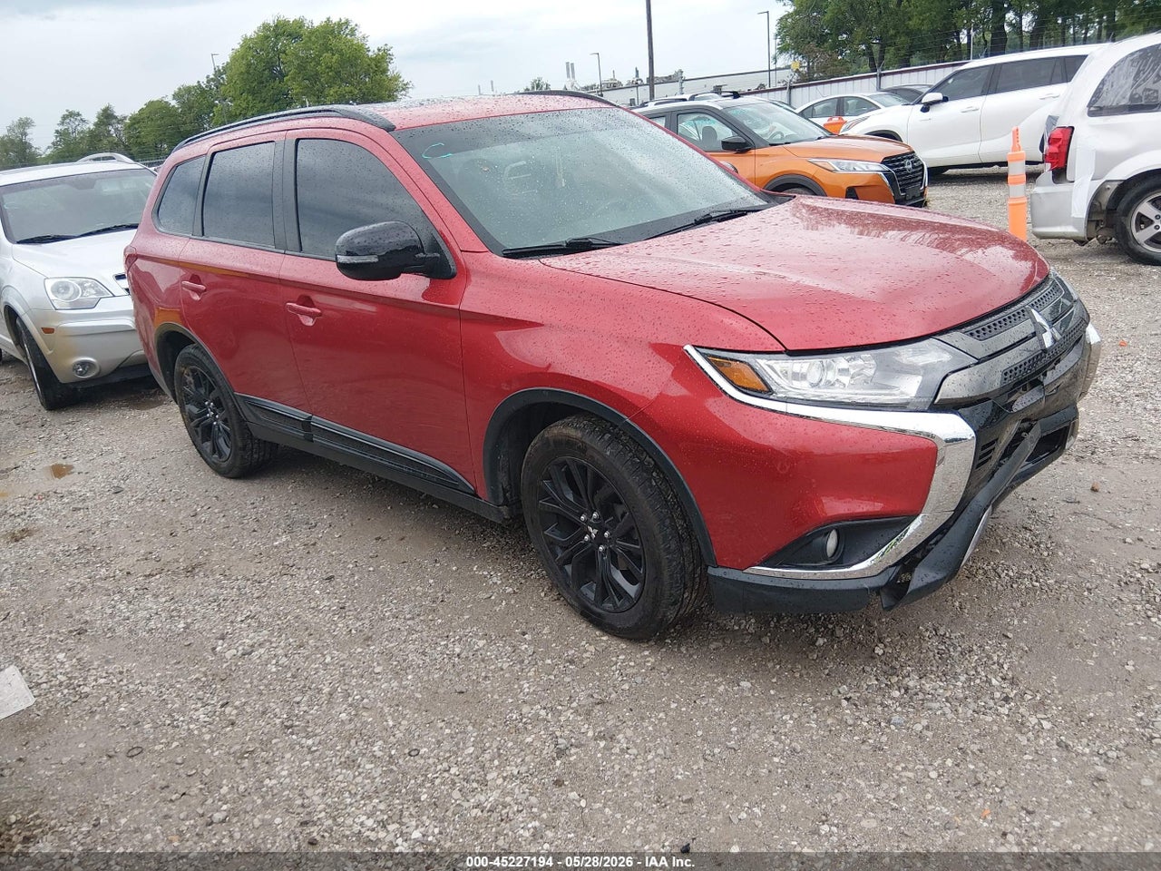 JA4AD3A35KZ****** · 2019 MITSUBISHI OUTLANDER LE